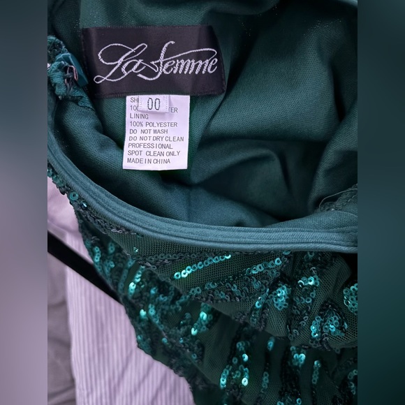 Prom dress - Picture 4 of 4